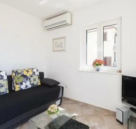 Hana's Eyes 赫瓦尔