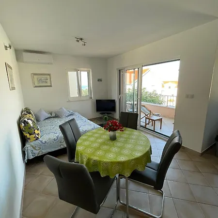 Hana's Eyes * Hvar Town